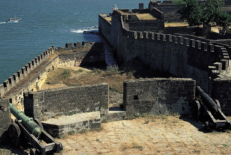 Arandora Portuguese Fort, Sri Lanka